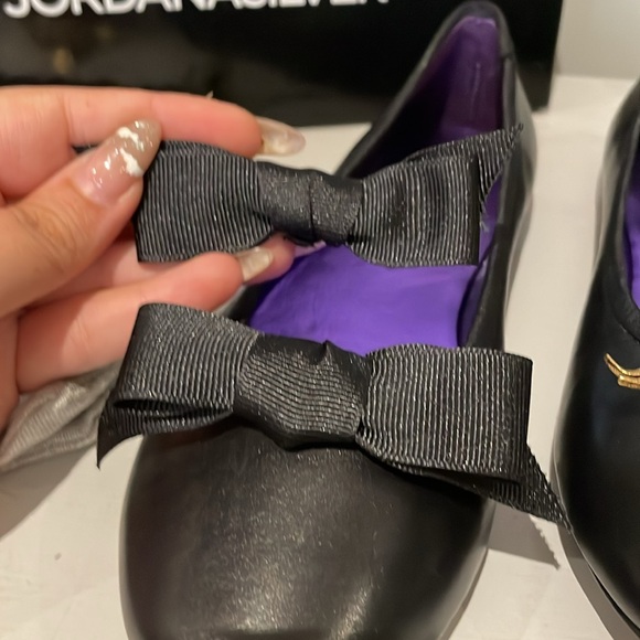 NWOT Jordana Silver Ballet Flats - size 6.5 - Picture 10 of 11